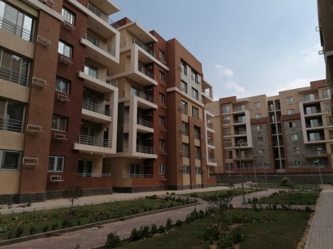  وزير الإسكان