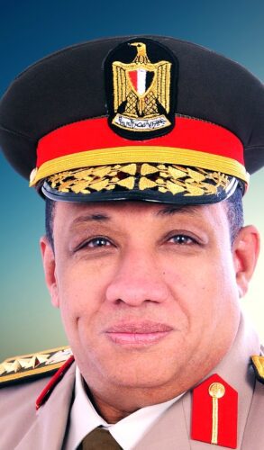 لجنرال الدكتور هاني الشريف مساعد رئيس جهاز العمليات النفسيه بالجيش المصري سابقا