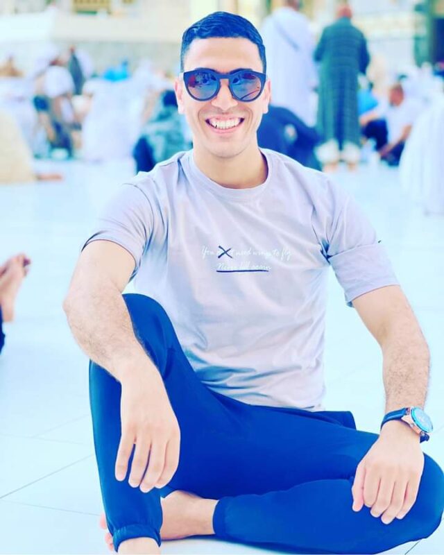  منشد الشارقة 