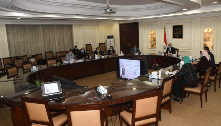 وزير الإسكان