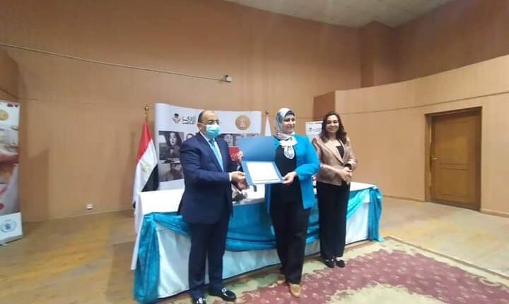 وزير التنمية المحلية