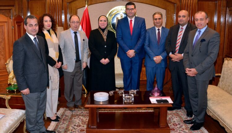 المركز الاعلامي وزارة التجارة والصناعه