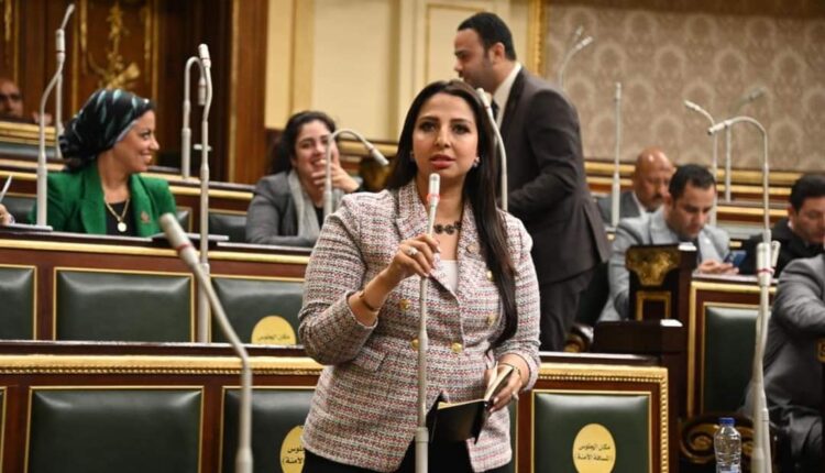 نشوى الشريف