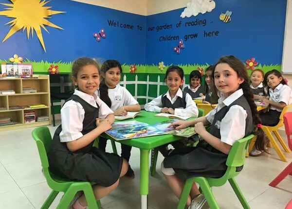 التسجيل في المدرسة الانجليزية