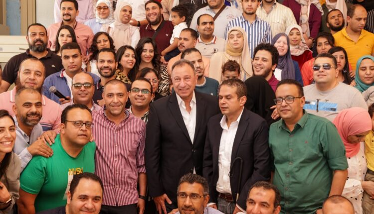 محمود الخطيب يشارك في احتفالية رائعة للمكفوفين