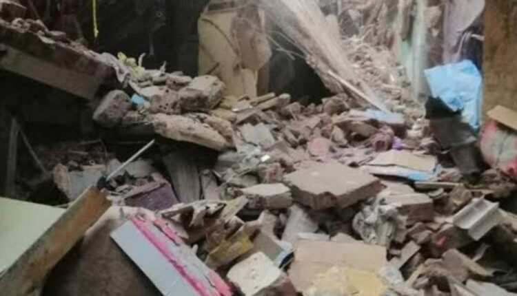 ارتفاع عدد ضحايا المبنى المنهار ب كوبرى القبة إلى 9 أشخاص