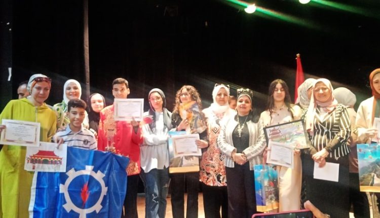 وزارة التربية والتعليم تكرم الطلاب المبدعين الفائزين في مسابقتي "التصوير والتصميم الفني والأشغال الفنية"