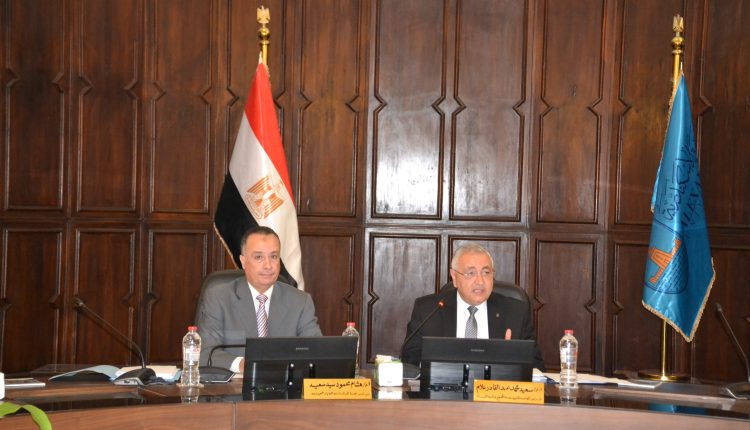 مجلس جامعة الإسكندرية يناقش سير امتحانات الفصل الدراسي الثانى ويدرس إنشاء فرع للجامعة الفنلندية ببرج العرب ويعتمد مجموعة من البرامج الجديدة