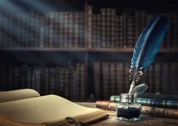 الفرق بين اسم الفاعل واسم المفعول: رحلةٌ عبر المعنى والوظيفة