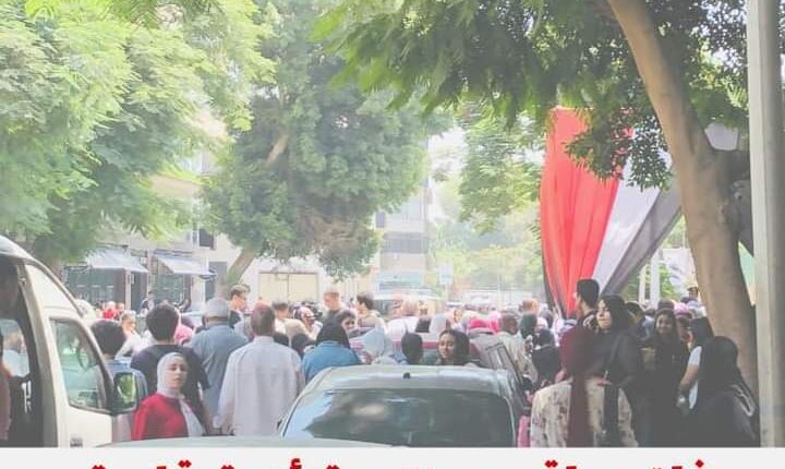 وفاة مراقبين نتيجة أزمة قلبية خلال امتحان الانجليزي
