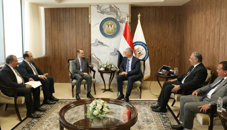 بحث أنشطة الشركة فى مصر وخططها خلال الفترة المقبلة لزيادة الإنتاج من الغاز الطبيعى من مناطق امتيازها .