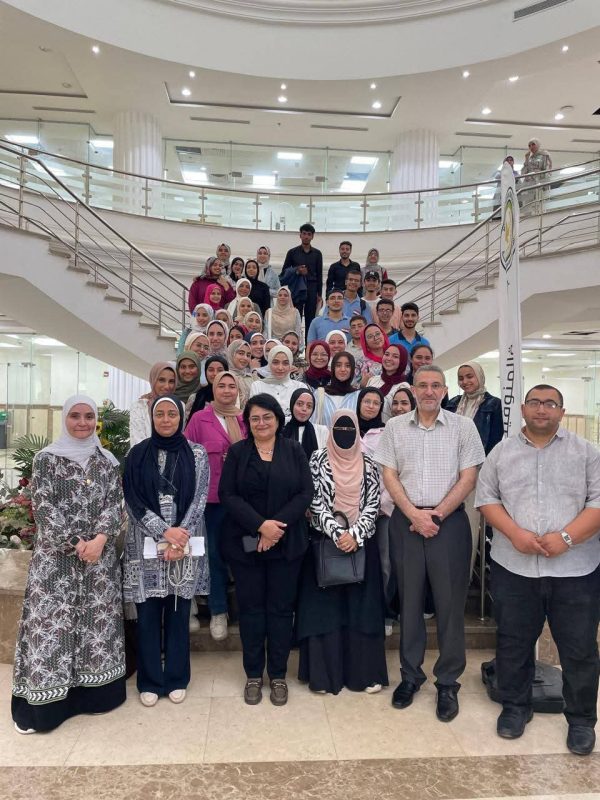جامعة المنوفية الأهلية تنظم دورة متكاملة حول أساسيات البحث العلمي والتدريب على التحليل الإحصائي