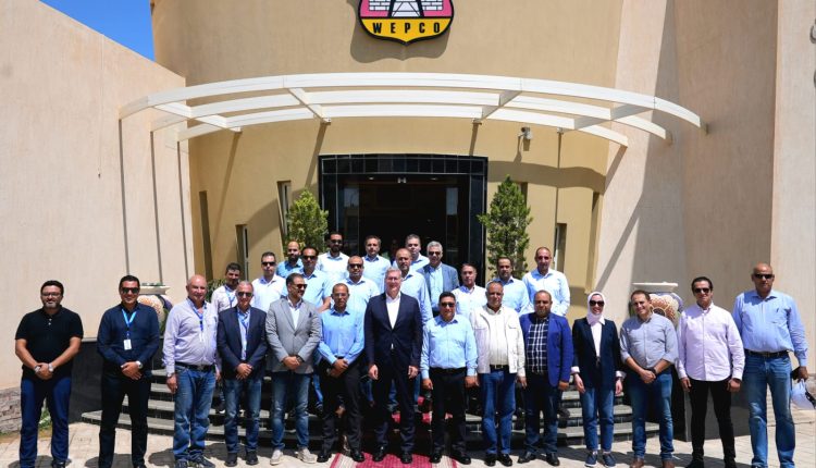  وزير البترول والثروة المعدنية يتابع توسعات ميناء الحمراء البترولى بالعلمين