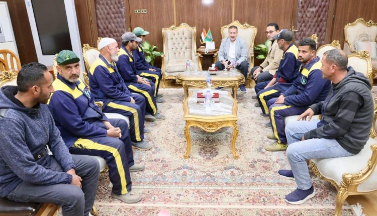 عقب صلاة الجمعة استقبل  اللواء إبراهيم أبو ليمون